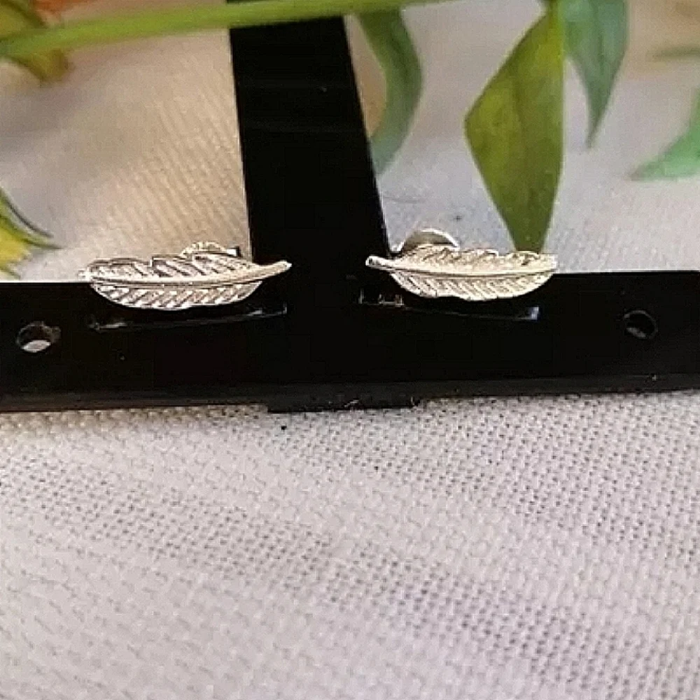 New‎ S925 Feather Stud Earrings